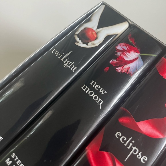 Twilight Complete Box Set - Picture 8 of 8